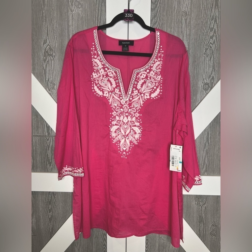 330. NWT Karen Kane Women's Pink Embroidered Top 0X